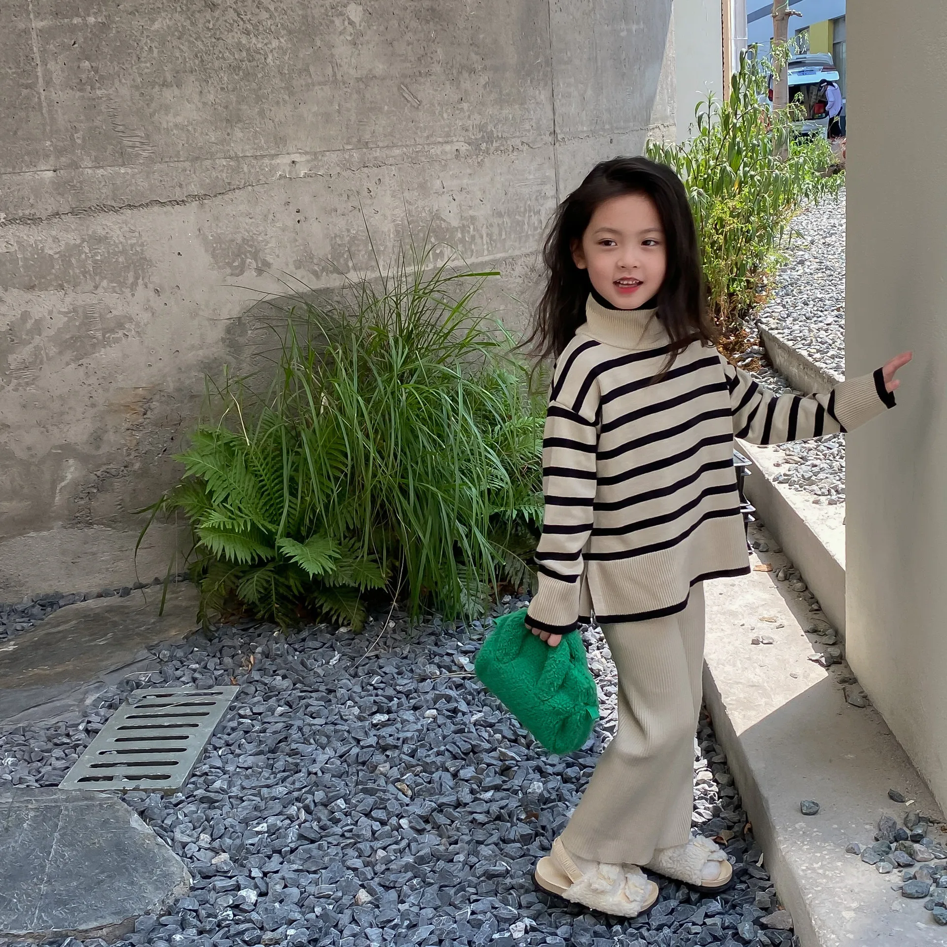 For Autumn And Leg 2022 Casual Wide Simple Pants New Turtleneck Clothing Winter Striped Style Korean Set Girls Sweater Children
For Autumn And Leg 2022 Casual Wide Simple Pants New Turtleneck Clothing Winter Striped Style Korean Set Girls Sweater Children