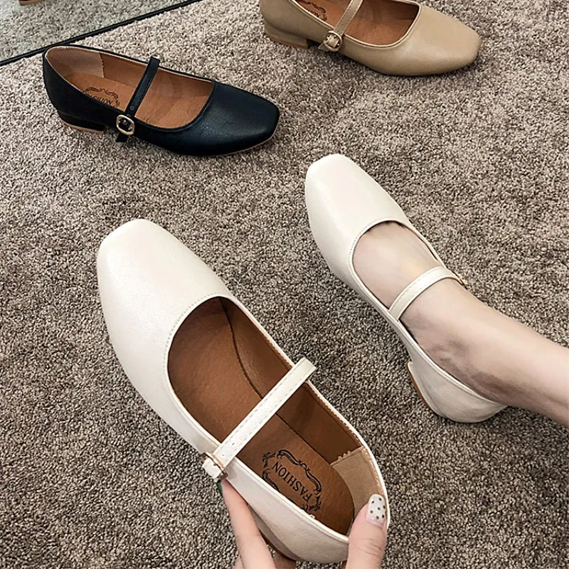 Single Shoes Female 2023 Spring And Summer New Fashion Low With Mary Jane Women's Shoes A Word Buckle With Square Heel Shoes
Single Shoes Female 2023 Spring And Summer New Fashion Low With Mary Jane Women's Shoes A Word Buckle With Square Heel Shoes