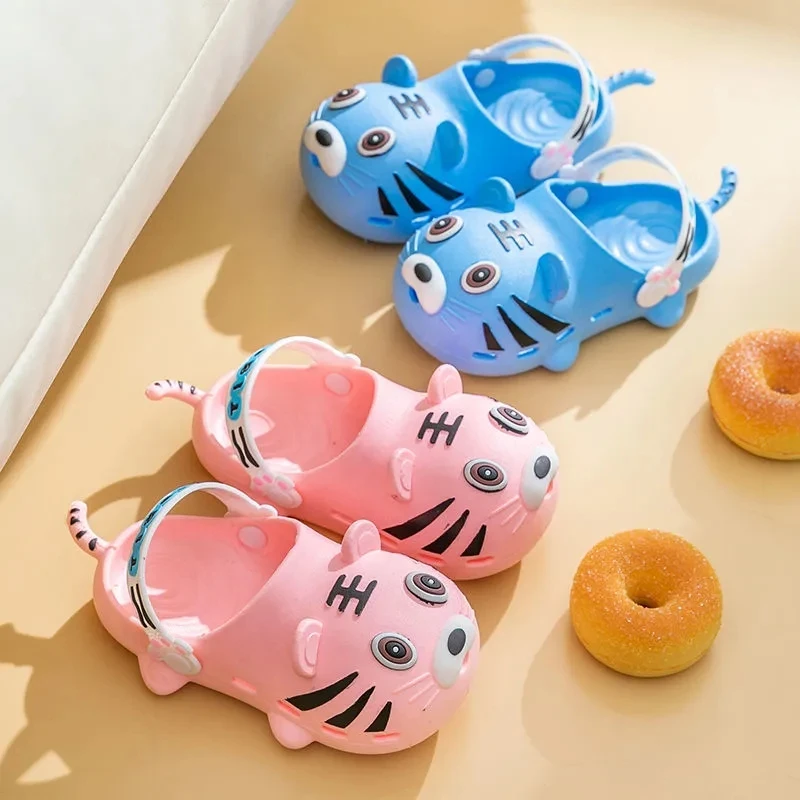 Cute Tiger Boys Girls Summer Sandals Outdoor Kids Hole Shoes Soft Sole Child Home Slippers Anti-Slip Baby Indoor Slides Flipflop
Cute Tiger Boys Girls Summer Sandals Outdoor Kids Hole Shoes Soft Sole Child Home Slippers Anti-Slip Baby Indoor Slides Flipflop