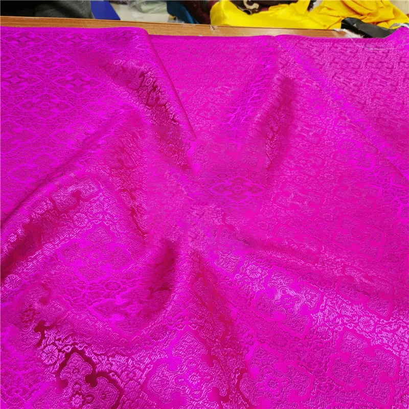 Knitted Nylon Brocade Song Brocade Jacquard Ritual Hanfu Antique Clothing Wedding Dress Cheongsam Dress Doll Clothes
Knitted Nylon Brocade Song Brocade Jacquard Ritual Hanfu Antique Clothing Wedding Dress Cheongsam Dress Doll Clothes