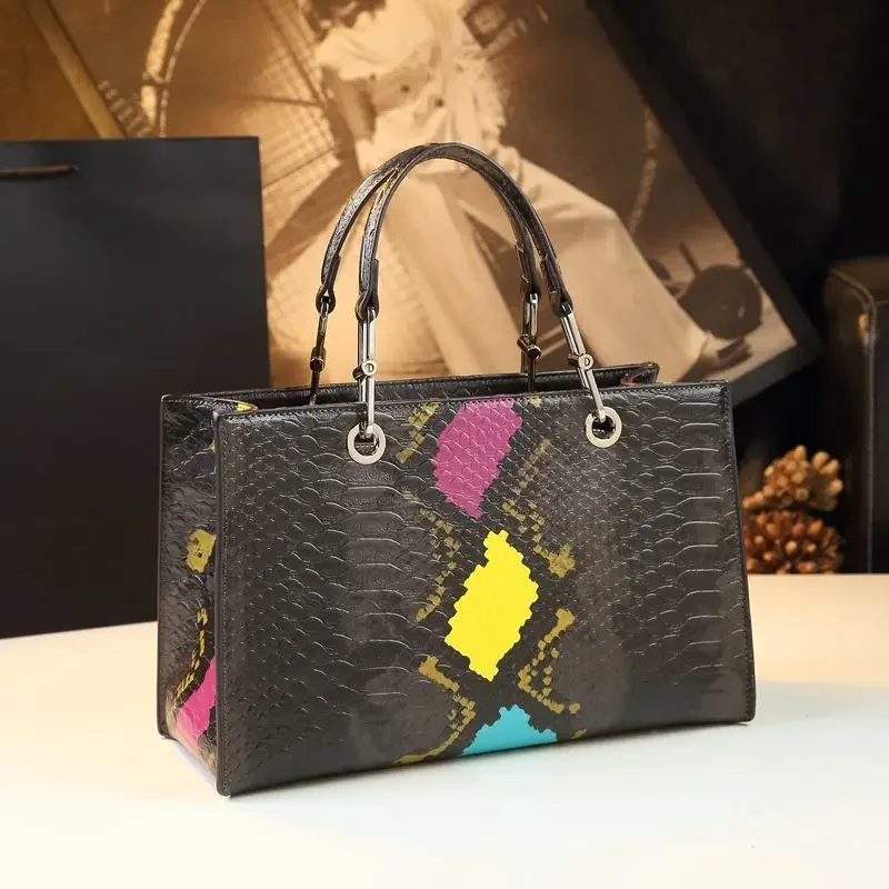 Новинка, роскошные женские сумки со змеиным узором, клатчи на плечо из натуральной кожи, кошельки и сумочки, Дизайнерские Большие вместительные сумки-тоут
Новинка, роскошные женские сумки со змеиным узором, клатчи на плечо из натуральной кожи, кошельки и сумочки, Дизайнерские Большие вместительные сумки-тоут