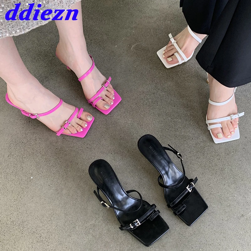 Женские дизайнерские сандалии на высоком каблуке, туфли-лодочки без застежки, сланцы, роскошные модные уличные женские шлепанцы с квадратн...
Женские дизайнерские сандалии на высоком каблуке, туфли-лодочки без застежки, сланцы, роскошные модные уличные женские шлепанцы с квадратн...