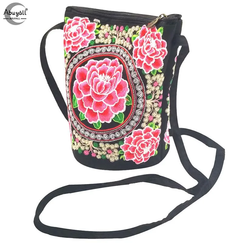 Embroidered Ethnic Floral Shoulder Crossbody Bag Vintage Small Mobile Phone Pouch Canvas Handmade Handbag Coin Purse for Women
Embroidered Ethnic Floral Shoulder Crossbody Bag Vintage Small Mobile Phone Pouch Canvas Handmade Handbag Coin Purse for Women