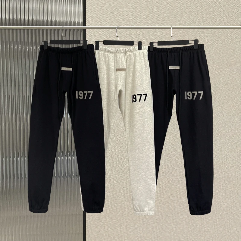 ESSENTIALS Casual Pants Oversize Cotton Terry Flocked 1977 Knee Trousers Men Women 1:1 Essentials Sweatpants
ESSENTIALS Casual Pants Oversize Cotton Terry Flocked 1977 Knee Trousers Men Women 1:1 Essentials Sweatpants