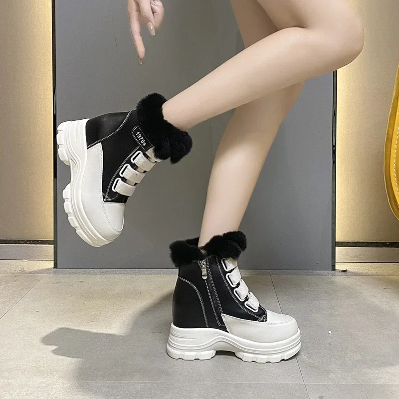 Women's Fur Snow Boots Winter Thick Bottom Short Boots 7cm Heels Round Toe Warm Plush Platform Boots Fashion Causal Ankle Boots 
Women's Fur Snow Boots Winter Thick Bottom Short Boots 7cm Heels Round Toe Warm Plush Platform Boots Fashion Causal Ankle Boots