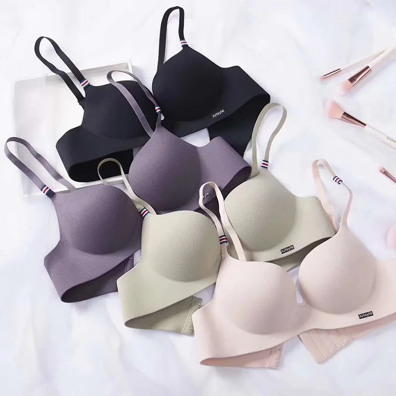 British Ice Silk One-Piece Female Women Underwear Seamless Bra Girl Lingerie Push Up Breathable Comfortable
British Ice Silk One-Piece Female Women Underwear Seamless Bra Girl Lingerie Push Up Breathable Comfortable