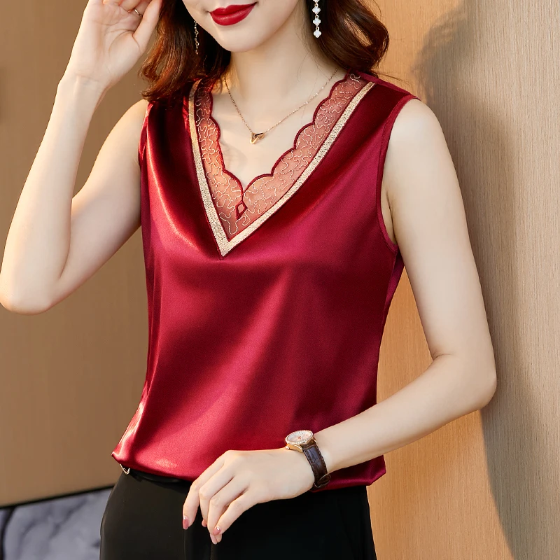 Satin Top Women V-neck Lace Female Woman Clothes Chiffon Embroidery Solid Laides Tops for Woman White OL Fashion Women's t-shirt
Satin Top Women V-neck Lace Female Woman Clothes Chiffon Embroidery Solid Laides Tops for Woman White OL Fashion Women's t-shirt