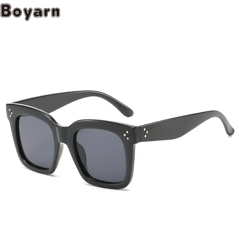 Boyarn New Retro Rice Nail Sunglasses Men's And Women's Fashion Personalized Sunglasses Korean Version Street Shot Large Frame G
Boyarn New Retro Rice Nail Sunglasses Men's And Women's Fashion Personalized Sunglasses Korean Version Street Shot Large Frame G