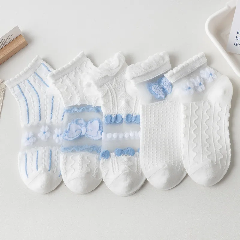 5 Pieces / Summer Thin Jacquard Stockings Women's Fashion All-match Socks Blue and White Lace Short Tube Flower Knot Crystal
5 Pieces / Summer Thin Jacquard Stockings Women's Fashion All-match Socks Blue and White Lace Short Tube Flower Knot Crystal