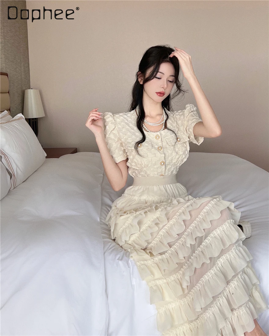 Skirts Set Two-Piece Suit 2022 Summer New Woman Fashion Square Collar Short Sleeve Button Top and High Waist Midi Skirt Ladies
Skirts Set Two-Piece Suit 2022 Summer New Woman Fashion Square Collar Short Sleeve Button Top and High Waist Midi Skirt Ladies
