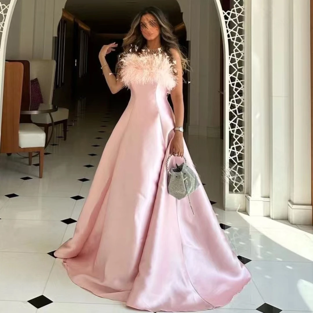 Saudi Arabia Women Prom Dresses Luxury Feathers Strapless Evening Dresses Zipper Dubai A Line Satin Party Dress
Saudi Arabia Women Prom Dresses Luxury Feathers Strapless Evening Dresses Zipper Dubai A Line Satin Party Dress