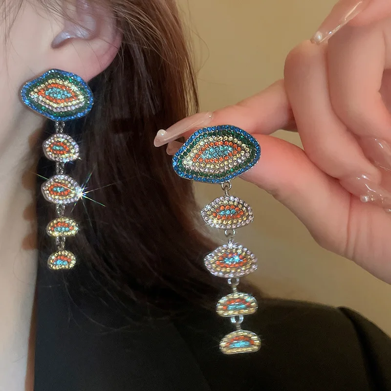 Minar Trendy Multicolor Full Rhinestone Lotus Leaf Dangle Drop Earrings Long Tassel Earring for Women Statement Party Jewelry 
Minar Trendy Multicolor Full Rhinestone Lotus Leaf Dangle Drop Earrings Long Tassel Earring for Women Statement Party Jewelry