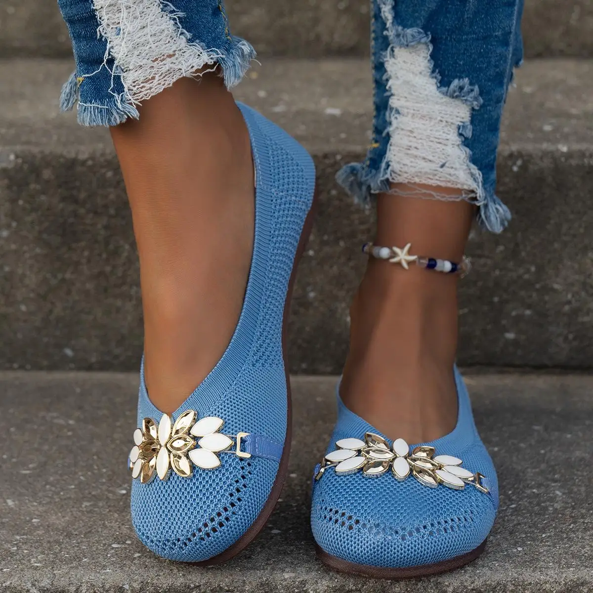 Round Toe Flat Shoes With Floral Metal Decoration Women's Knitted Soft-soled Shoes 2023 Cozy Nonslip Breathable Walking Shoes
Round Toe Flat Shoes With Floral Metal Decoration Women's Knitted Soft-soled Shoes 2023 Cozy Nonslip Breathable Walking Shoes