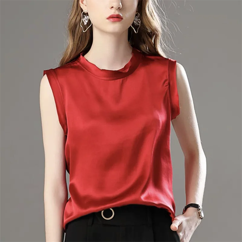 2022 Summer Women Satin Tank Tops Round Neck Loose Camis Solid Sleeveless Top Female French Style Eegant Vest Ladies Blouse
2022 Summer Women Satin Tank Tops Round Neck Loose Camis Solid Sleeveless Top Female French Style Eegant Vest Ladies Blouse