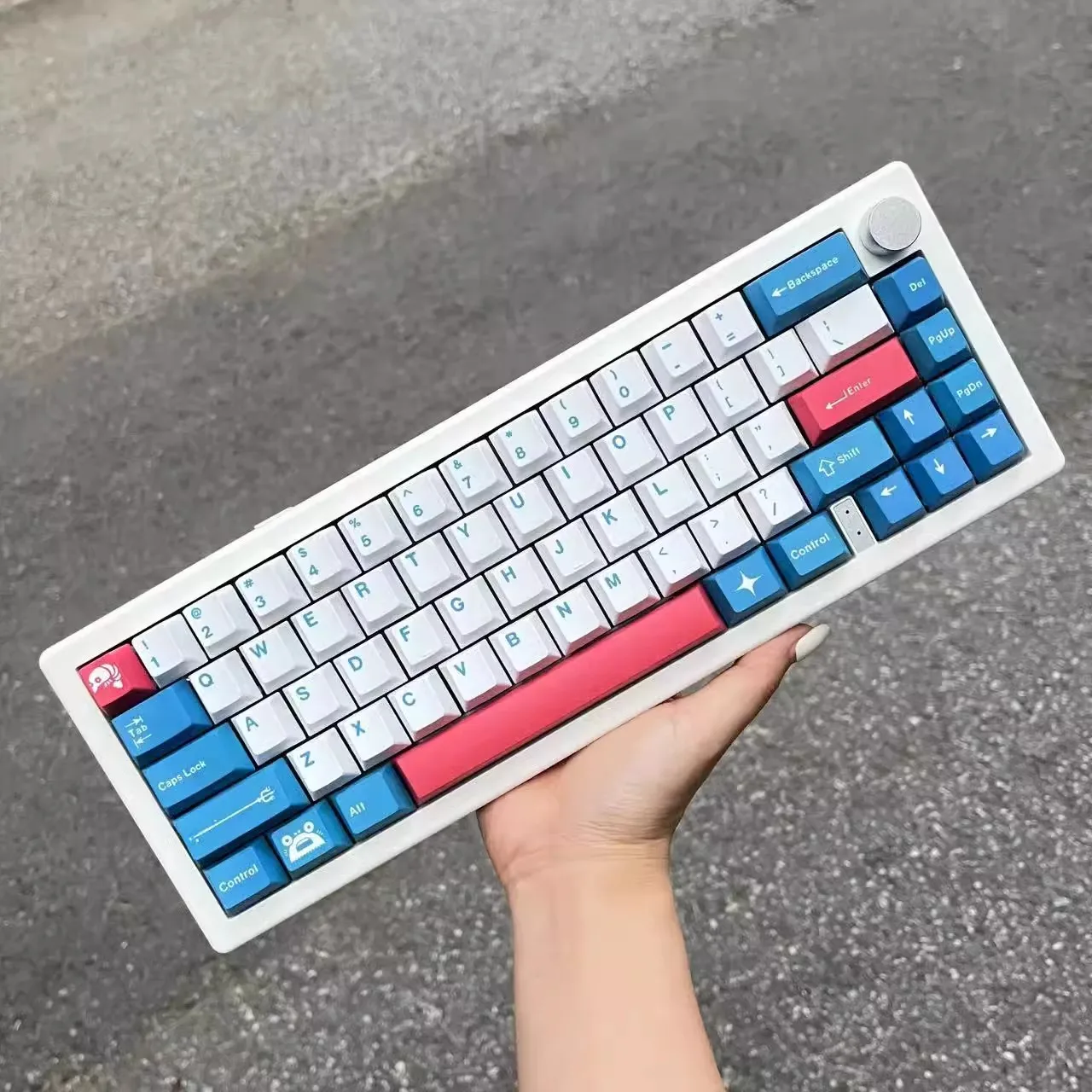 131 Keys/set GMK A Keycaps PBT Dye Sublimation Lightproof Key Caps Cherry Profile Blue White Keycap For Customized Keyboard
131 Keys/set GMK A Keycaps PBT Dye Sublimation Lightproof Key Caps Cherry Profile Blue White Keycap For Customized Keyboard