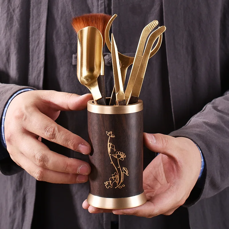 6pcs/set Brass Ebony Kung Fu Tea Tools Set Accessories Tea Clip Tea Knife Tea Fork Pot Brush with Storage Bucket Tea Brewing Set
6pcs/set Brass Ebony Kung Fu Tea Tools Set Accessories Tea Clip Tea Knife Tea Fork Pot Brush with Storage Bucket Tea Brewing Set