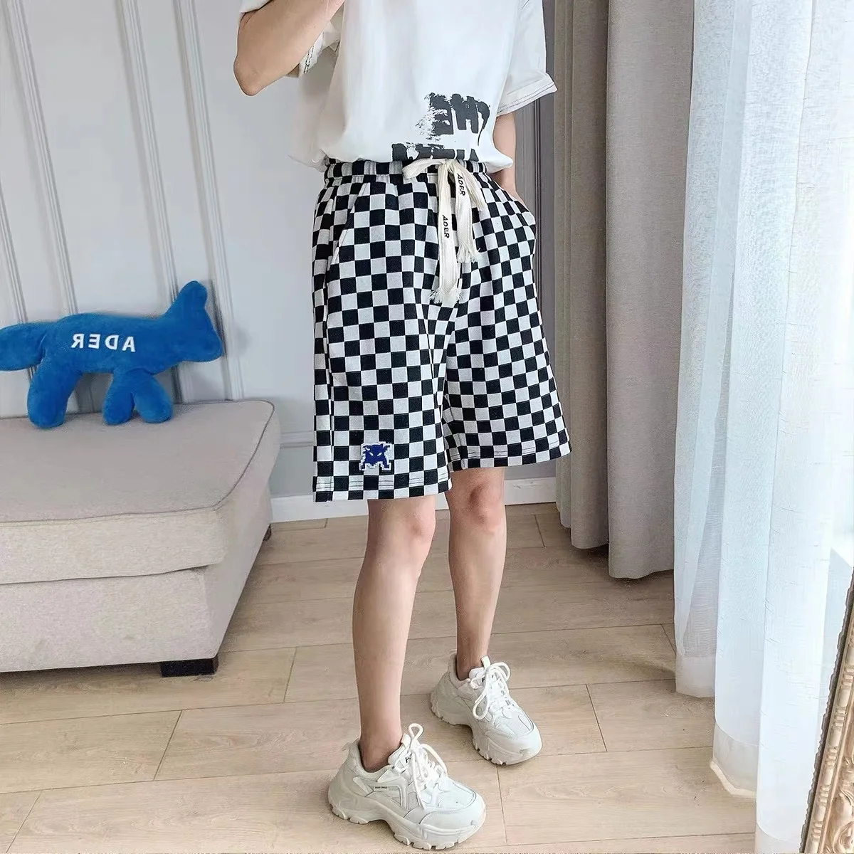 2023ss summer new ADER ERROR high quality black white checkerboard plaid men's and women's shorts loose couple casual pants
2023ss summer new ADER ERROR high quality black white checkerboard plaid men's and women's shorts loose couple casual pants
