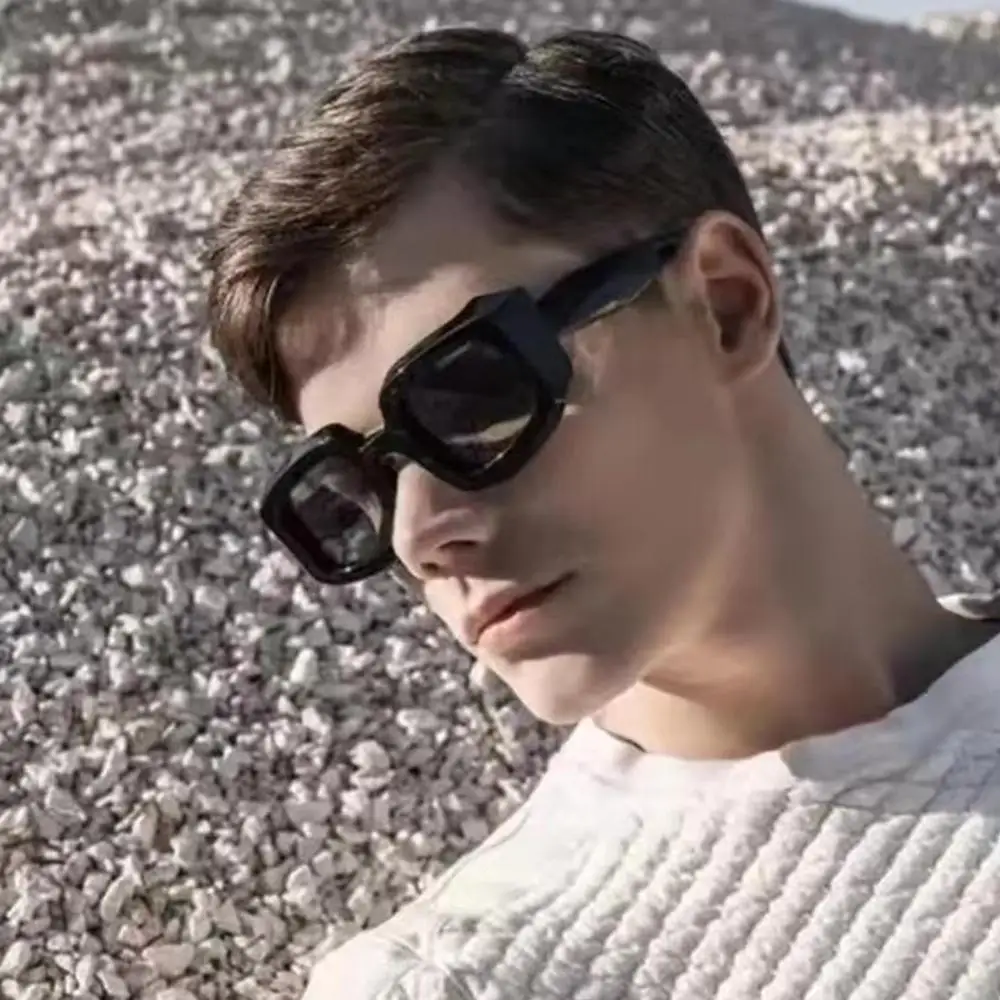 Винтажные многоугольные солнцезащитные очки Y2K для мужчин и женщин, Квадратные Солнцезащитные очки С футуристической оправой
Винтажные многоугольные солнцезащитные очки Y2K для мужчин и женщин, Квадратные Солнцезащитные очки С футуристической оправой