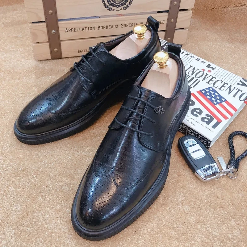 Men's Pointed Leather Shoes Youth New Business Fashion Casual Shoes Light, Comfortable And Breathable Men's Shoes In Summer
Men's Pointed Leather Shoes Youth New Business Fashion Casual Shoes Light, Comfortable And Breathable Men's Shoes In Summer