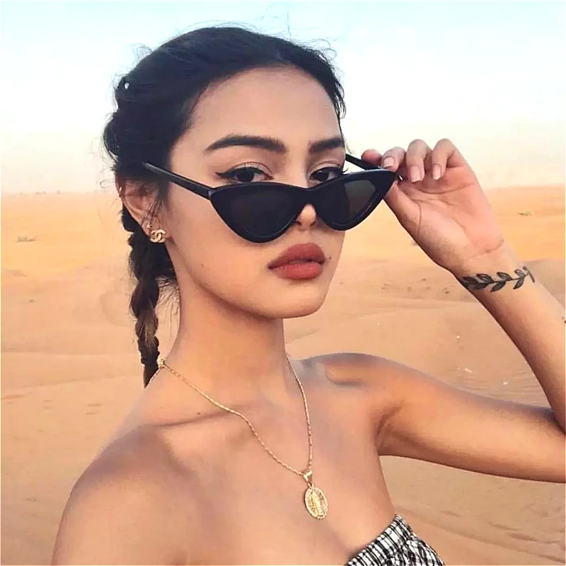 B8637 Vintage Cateye Sunglasses Women Sexy Retro Small Cat Eye Sun Glasses Brand Designer Colorful Eyewear For Female
B8637 Vintage Cateye Sunglasses Women Sexy Retro Small Cat Eye Sun Glasses Brand Designer Colorful Eyewear For Female