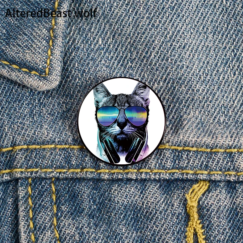 Music Lover Cat Printed Pin Custom Funny Brooches Shirt Lapel Bag Cute Badge Cartoon Cute Jewelry Gift for Lover Girl Friends
Music Lover Cat Printed Pin Custom Funny Brooches Shirt Lapel Bag Cute Badge Cartoon Cute Jewelry Gift for Lover Girl Friends