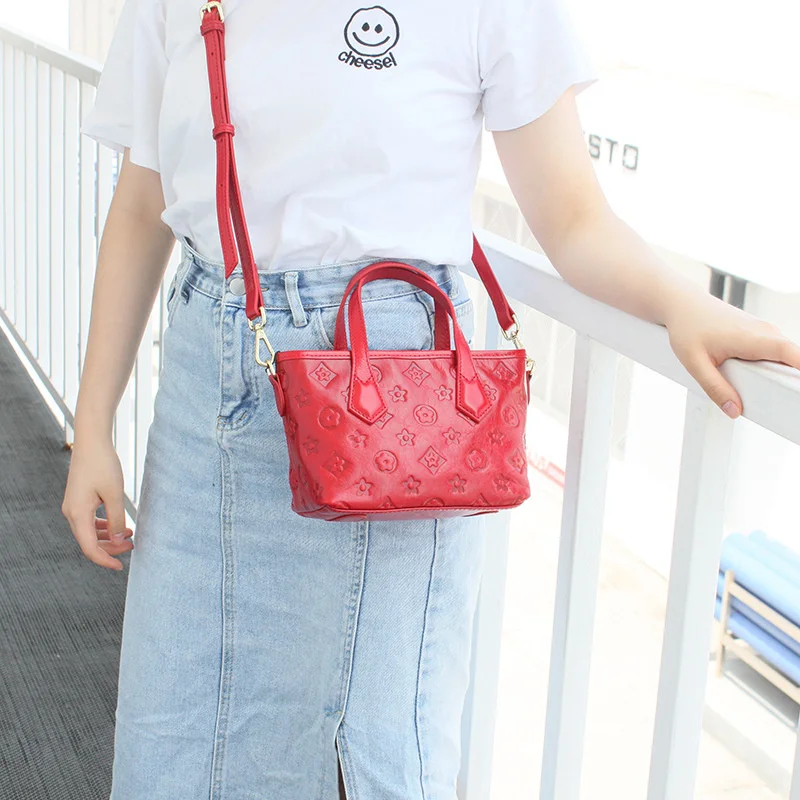 Роскошная качественная Подлинная брендовая популярная маленькая Новинка 2023 модная женская сумка через плечо
Роскошная качественная Подлинная брендовая популярная маленькая Новинка 2023 модная женская сумка через плечо