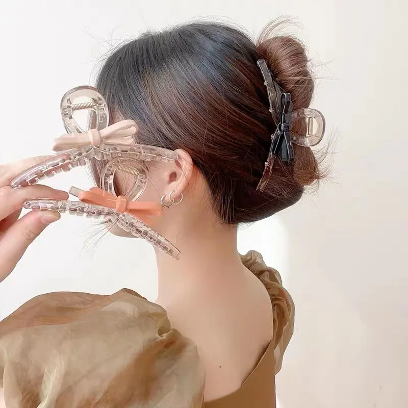 Exquisite French Bow Large Grip Clip Korean Shark Clip Acrylic Hair Scratch Back Spoon Hair Clip Advanced Women Hair Accessories
Exquisite French Bow Large Grip Clip Korean Shark Clip Acrylic Hair Scratch Back Spoon Hair Clip Advanced Women Hair Accessories