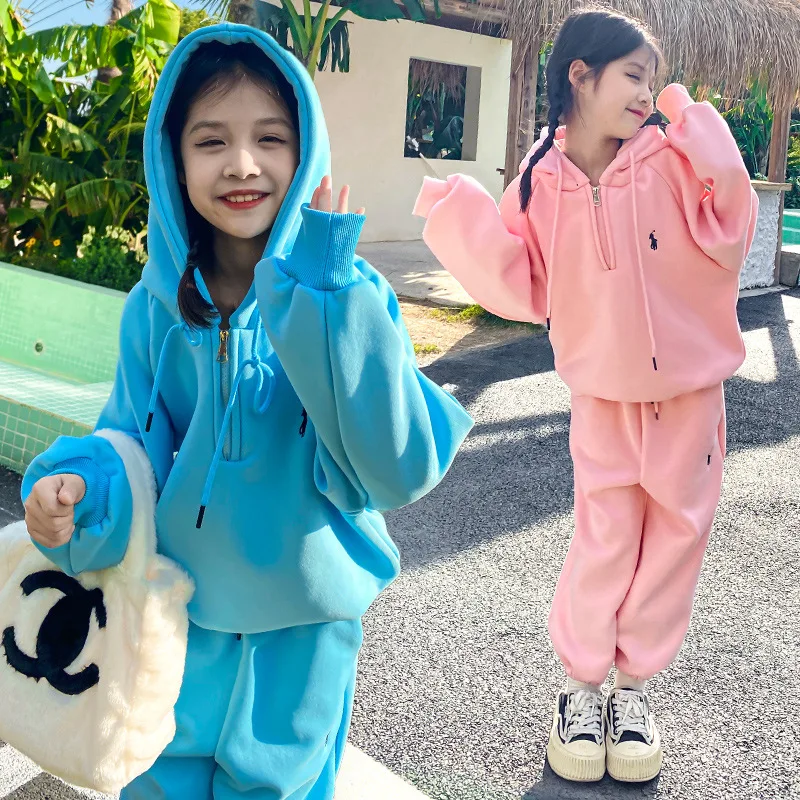 Girls Sport Suit Winter Fleece Thick Warm Hoodie Sweatpants Two Pieces Children Clothing Set Casual Cotton School Kids Tracksuit
Girls Sport Suit Winter Fleece Thick Warm Hoodie Sweatpants Two Pieces Children Clothing Set Casual Cotton School Kids Tracksuit