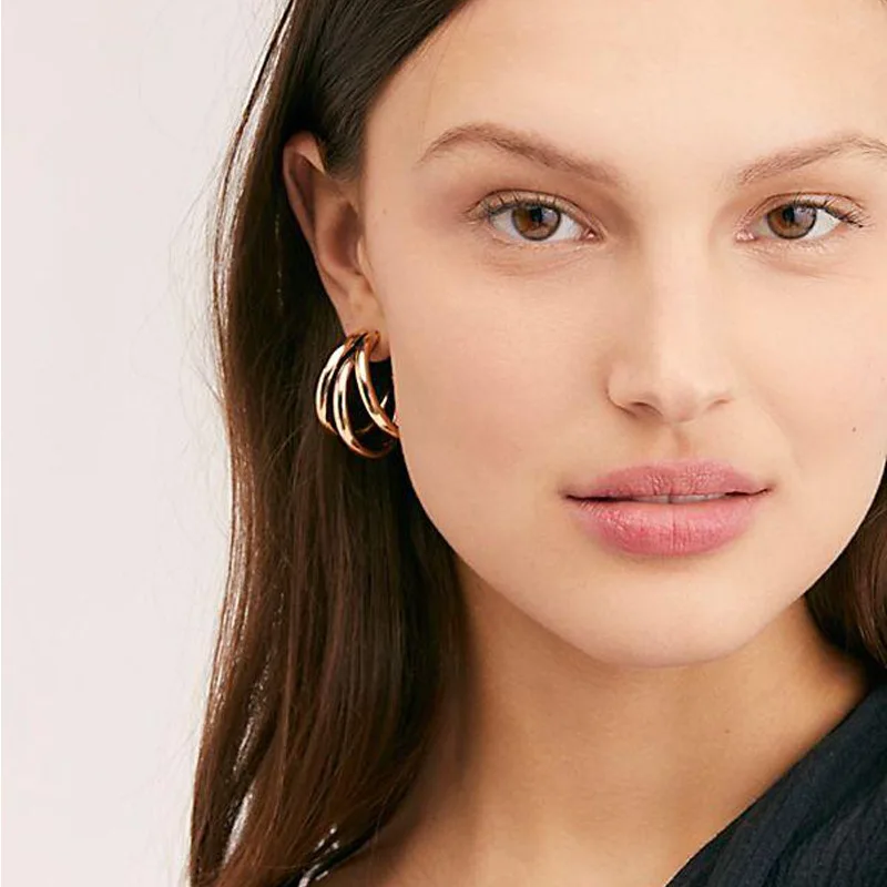 Trendy Gold Color Metal Round Earrings for Women Vintage Hollow Statement Spriing Summer Girls Jewelry Ear Stud
Trendy Gold Color Metal Round Earrings for Women Vintage Hollow Statement Spriing Summer Girls Jewelry Ear Stud
