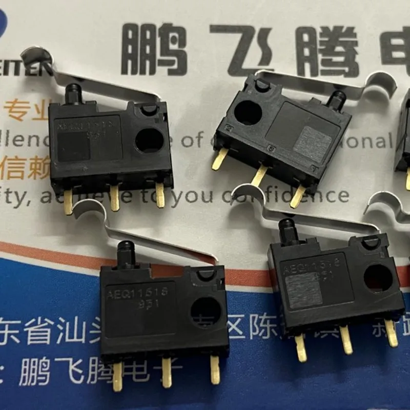 1PCS Japan imported AEQ11518 sealed waterproof and dustproof vehicle-mounted microswitch travel limit 3-pin with R swing lever
1PCS Japan imported AEQ11518 sealed waterproof and dustproof vehicle-mounted microswitch travel limit 3-pin with R swing lever