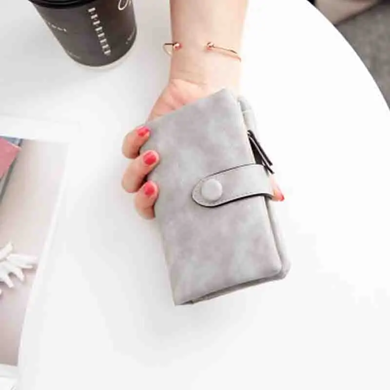 Новинка 2022, стильный кошелек, женский клатч на молнии с пряжкой в Корейском стиле, кошелек с несколькими отделениями для карт и монет, вертик...
Новинка 2022, стильный кошелек, женский клатч на молнии с пряжкой в Корейском стиле, кошелек с несколькими отделениями для карт и монет, вертик...