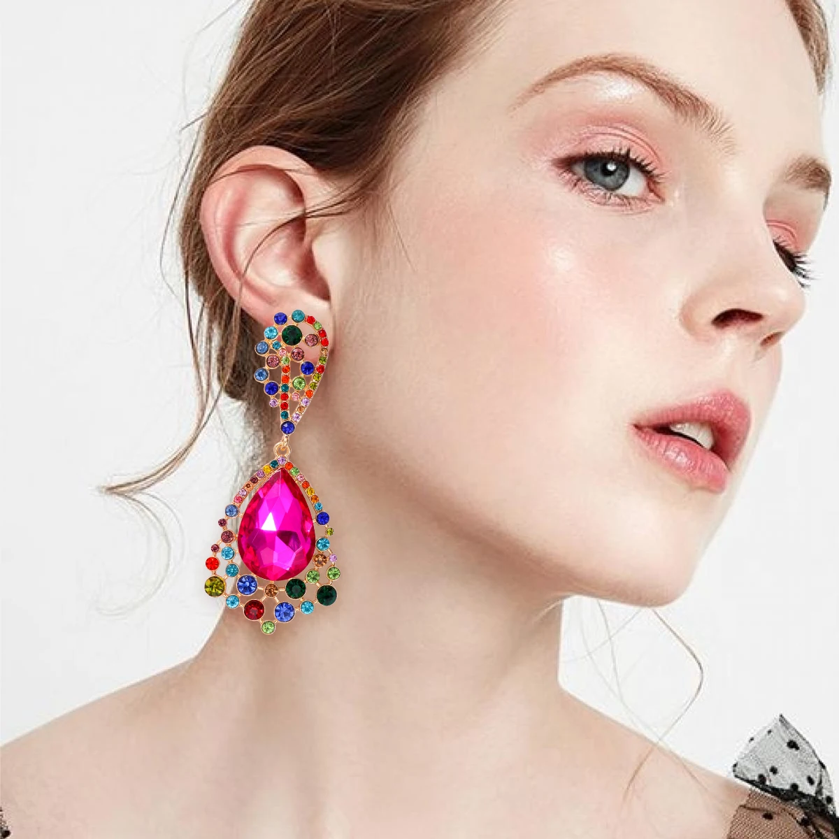 2023 New Luxury Colorful Crystal Water Drop Shaped High-quality Rhinestone Earrings for Women Wedding Party Jewelry Gifts
2023 New Luxury Colorful Crystal Water Drop Shaped High-quality Rhinestone Earrings for Women Wedding Party Jewelry Gifts