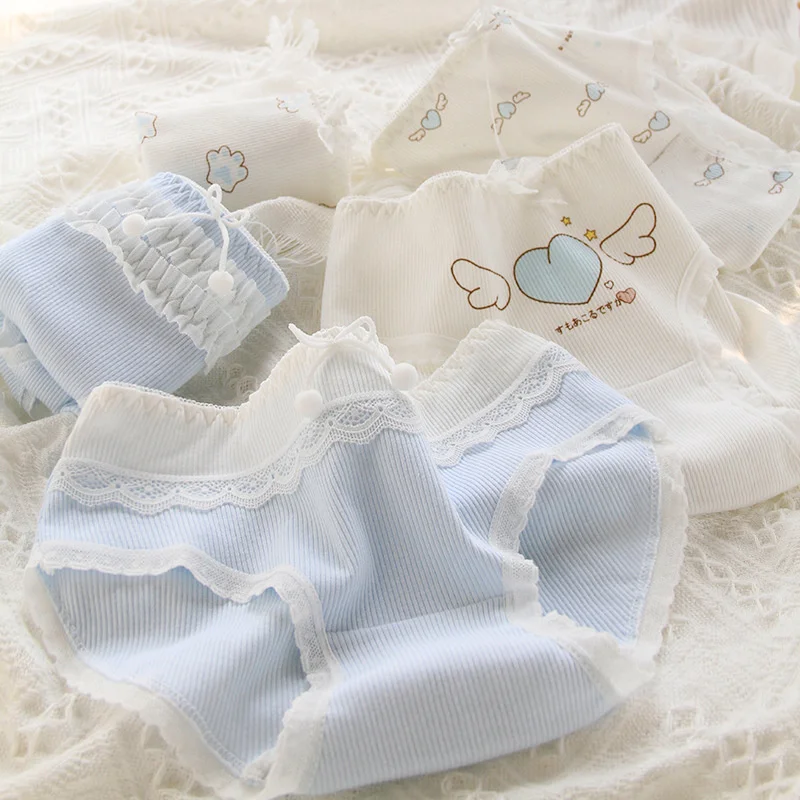 Cartoon Cute Cotton Women's Underpants Lace Hollow Out Ruffle Panties Mid Waist Breathable Seamless Briefs Lingerie
Cartoon Cute Cotton Women's Underpants Lace Hollow Out Ruffle Panties Mid Waist Breathable Seamless Briefs Lingerie
