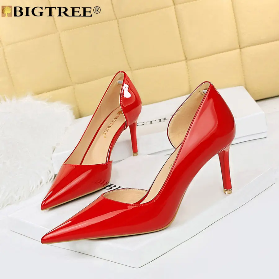 BIGTREE Female Pumps Women Fashion Office Novelty Pointed Toe Patent Leather 7.5CM Thin Heels Mature Dress Women Shoes Black
BIGTREE Female Pumps Women Fashion Office Novelty Pointed Toe Patent Leather 7.5CM Thin Heels Mature Dress Women Shoes Black