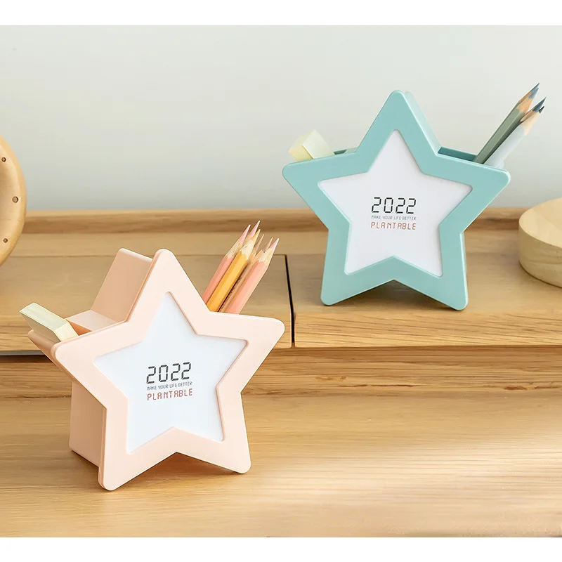 Kawaii Desk 2022 Calendar Pen Holder Desktop Cosmetic Pencil Pen Storage Box Creative School Stationery Office Supplies
Kawaii Desk 2022 Calendar Pen Holder Desktop Cosmetic Pencil Pen Storage Box Creative School Stationery Office Supplies