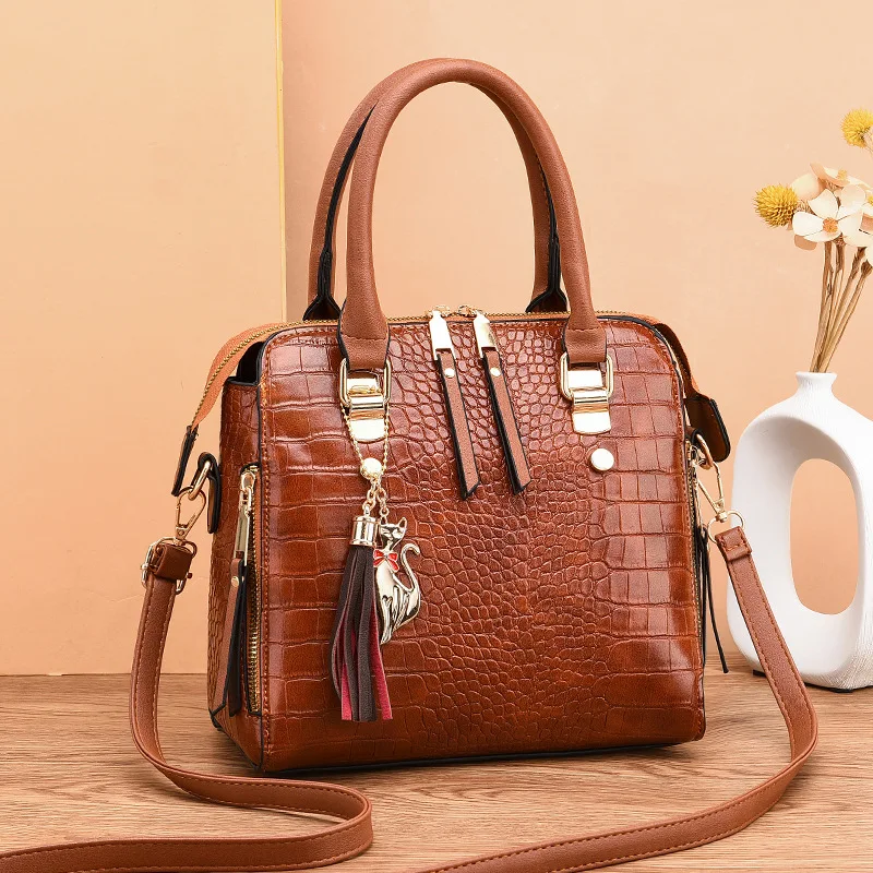 Retro women's bag 2022 trend stone pattern small tote bags tassel shoulder messenger crossbody bags for women
Retro women's bag 2022 trend stone pattern small tote bags tassel shoulder messenger crossbody bags for women