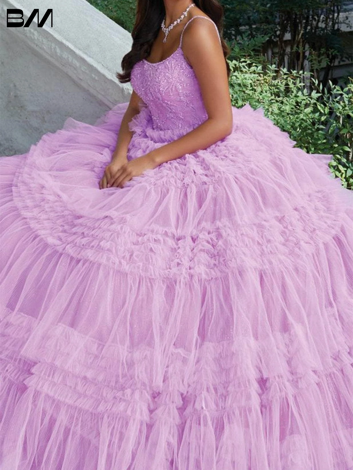 Beaded Scoop Quinceanera Dress Pleated Tulle Skirt Ball Gown Train Lace-u p Back Spaghetti Straps Prom Dresses For Women Party
Beaded Scoop Quinceanera Dress Pleated Tulle Skirt Ball Gown Train Lace-u p Back Spaghetti Straps Prom Dresses For Women Party