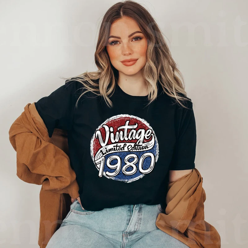 Vintage 1980 1983 Birthday Party Cotton Graphic T Shirt for Women Retro 40 44 Years Old 80s Fashion T-shirt Unisex Clothing
Vintage 1980 1983 Birthday Party Cotton Graphic T Shirt for Women Retro 40 44 Years Old 80s Fashion T-shirt Unisex Clothing