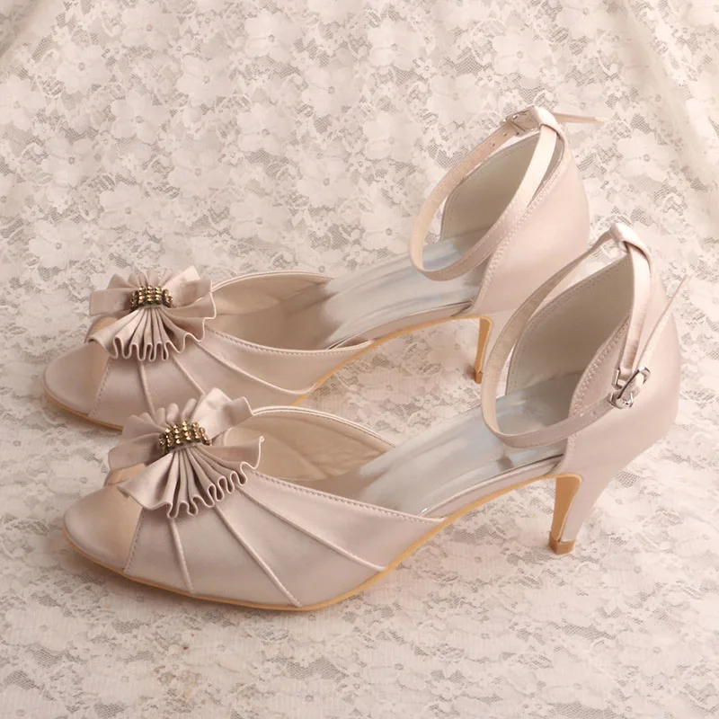 Свадебные брендовые сандалии на танкетке, туфли с открытым носком, цвета слоновой кости, атлас
Свадебные брендовые сандалии на танкетке, туфли с открытым носком, цвета слоновой кости, атлас