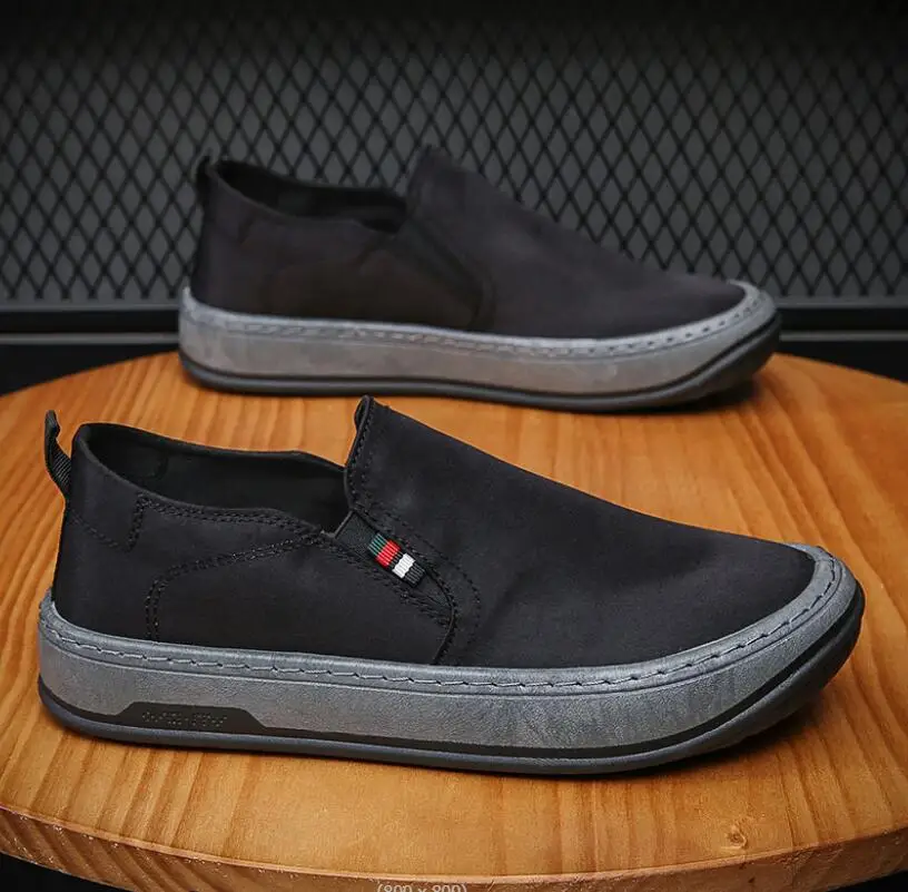 Sneakers men shoes 2022 canvas shoes men's breathable umbrella casual shoes Male sneakers Vulcanized shoes tenis masculino
Sneakers men shoes 2022 canvas shoes men's breathable umbrella casual shoes Male sneakers Vulcanized shoes tenis masculino