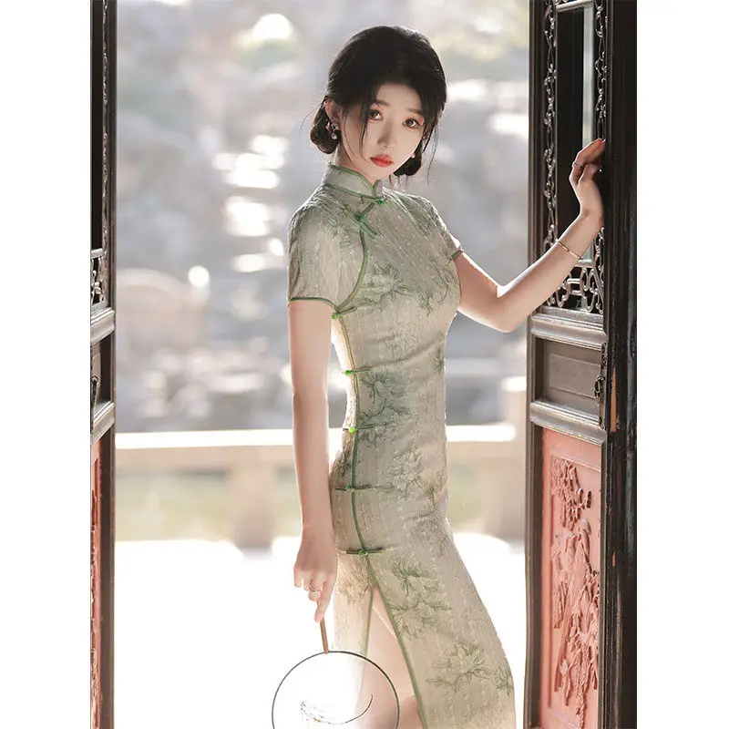 Cheongsam Dress Women Plus Size Long Chi-Pao 2022 Summer Chiffon Embroidery Short Sleeve Traditional Chinese Style Qipao Dresses
Cheongsam Dress Women Plus Size Long Chi-Pao 2022 Summer Chiffon Embroidery Short Sleeve Traditional Chinese Style Qipao Dresses