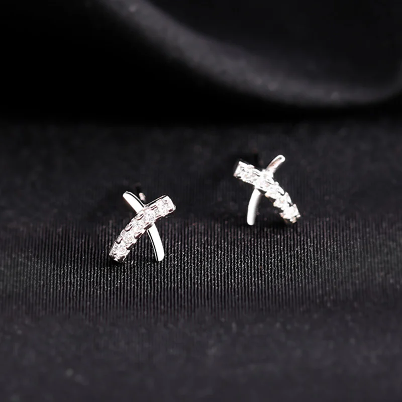 2022 New Trend Silver Color Letter X Crystal Zircon Stud Earrings For Modern Women Luxury Charm Wedding Party Gift Jewelry
2022 New Trend Silver Color Letter X Crystal Zircon Stud Earrings For Modern Women Luxury Charm Wedding Party Gift Jewelry