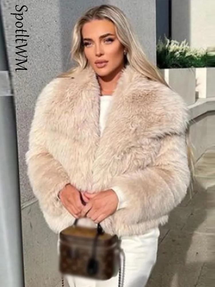 2022 Faux Fur Coat Women Cropped Fluffy Jacket Turn Down Collar Winter Women's Cold Coat Female Long Sleeve Warm Heavy Jackets
2022 Faux Fur Coat Women Cropped Fluffy Jacket Turn Down Collar Winter Women's Cold Coat Female Long Sleeve Warm Heavy Jackets