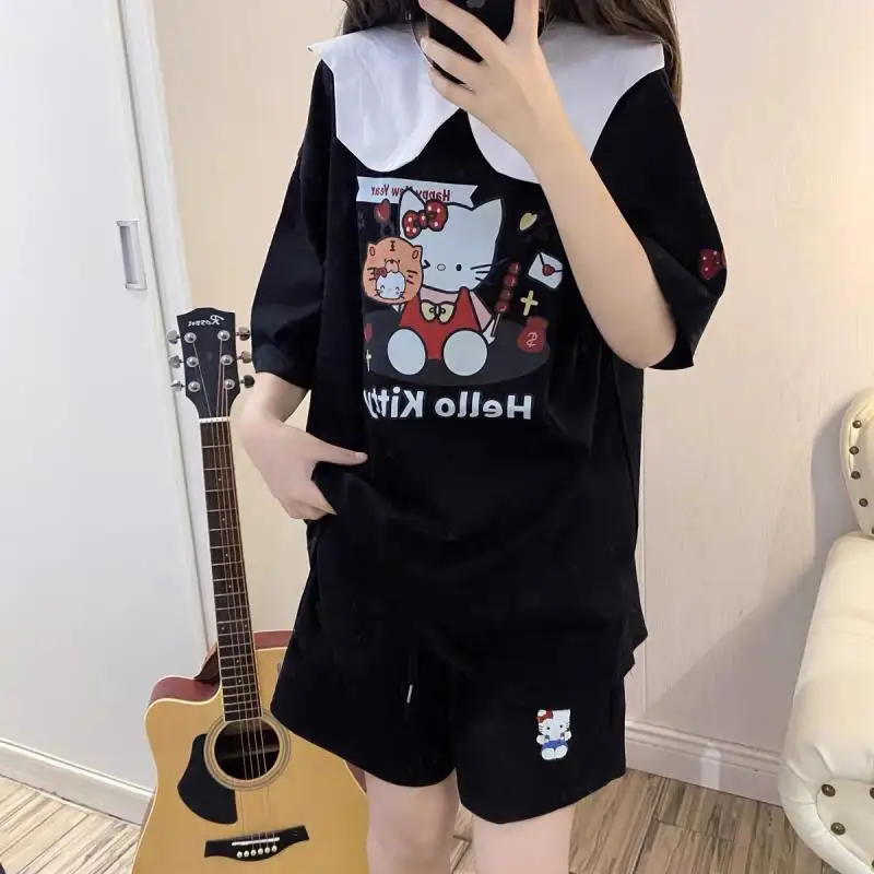 Sanrio Hello Kitty T-Shirt Soft Girl Summer Cartoon Kawaii Harajuku Style Loose Crew Neck Short Sleeve Girl Birthday Gift
Sanrio Hello Kitty T-Shirt Soft Girl Summer Cartoon Kawaii Harajuku Style Loose Crew Neck Short Sleeve Girl Birthday Gift