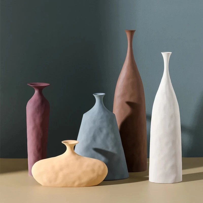 Modern Creative Ceramic Vase Scandinavian Style Flower Pot Nordic Sculpture Art Ornaments Room Decoration
Modern Creative Ceramic Vase Scandinavian Style Flower Pot Nordic Sculpture Art Ornaments Room Decoration