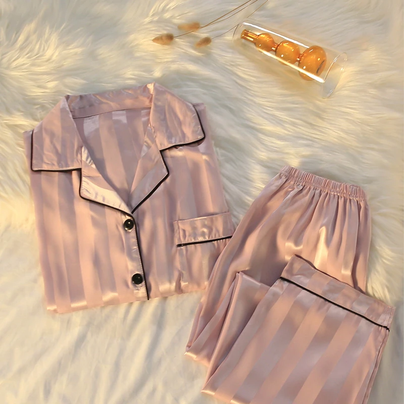 2022 New Ice Silk Pajamas Women's Spring And Autumn Long-sleeved Nisghtsuit Plus Size Summer Silk Homewear Suit
2022 New Ice Silk Pajamas Women's Spring And Autumn Long-sleeved Nisghtsuit Plus Size Summer Silk Homewear Suit