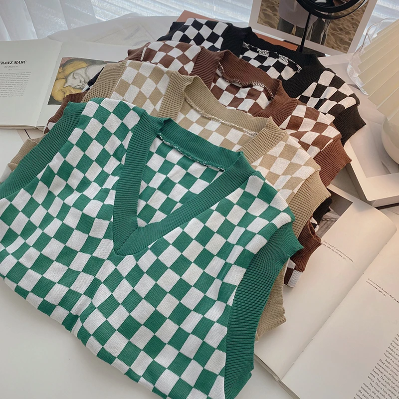 4 Color 2022 New Vintage Women Sweater Vest Casual Checkerboard Jumpers Femme Simple Pullover V Neck Plaid Knit Blouse Mujer
4 Color 2022 New Vintage Women Sweater Vest Casual Checkerboard Jumpers Femme Simple Pullover V Neck Plaid Knit Blouse Mujer