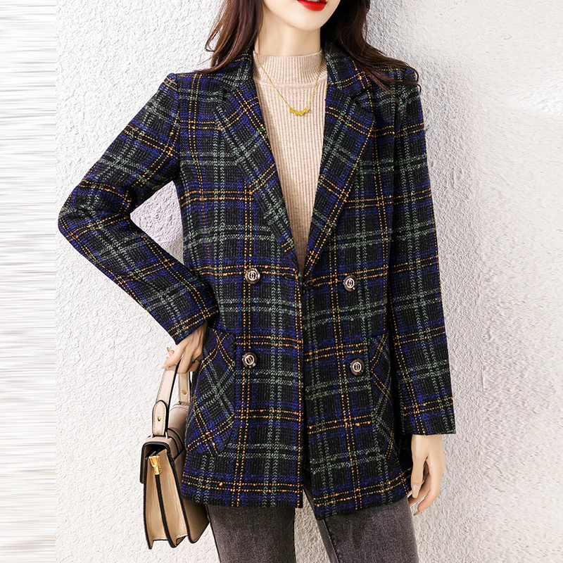 Женский двубортный блейзер в клетку, офисный пиджак из твида с длинными рукавами и карманами в Корейском стиле на осень 
Женский двубортный блейзер в клетку, офисный пиджак из твида с длинными рукавами и карманами в Корейском стиле на осень