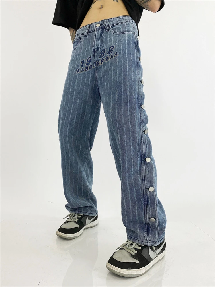 Side Button Closure Straight Jeans Women's Spring Summer European and American Street Style Letter Loose Neutral Trousers Female
Side Button Closure Straight Jeans Women's Spring Summer European and American Street Style Letter Loose Neutral Trousers Female