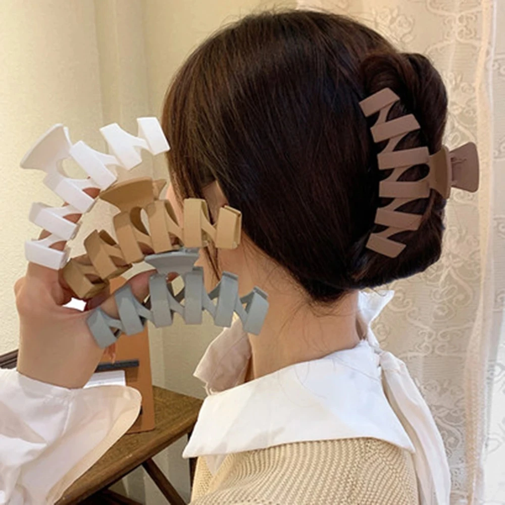 1Pc Korean Hair Claw Crab Clips Large Size Hair Claws Elegant Matte Hairpins Barrette Headwear For Women Fashion Accessories
1Pc Korean Hair Claw Crab Clips Large Size Hair Claws Elegant Matte Hairpins Barrette Headwear For Women Fashion Accessories